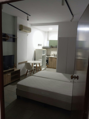 shtepi-me-qera-pallat-i-ri-garsoniere-laprake-spitali-ushtarak-dogana-big-1