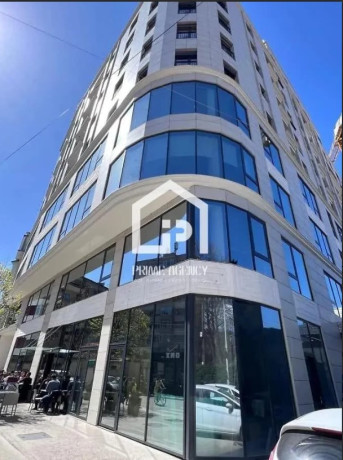 shitet-garazh-zona-qender-rruga-dervish-hatixheja-bulevardi-zogu-i-re-big-0