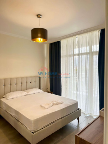apartament-11post-parkimi-me-qera-tek-bulevardi-i-ri-ne-tirane-big-1