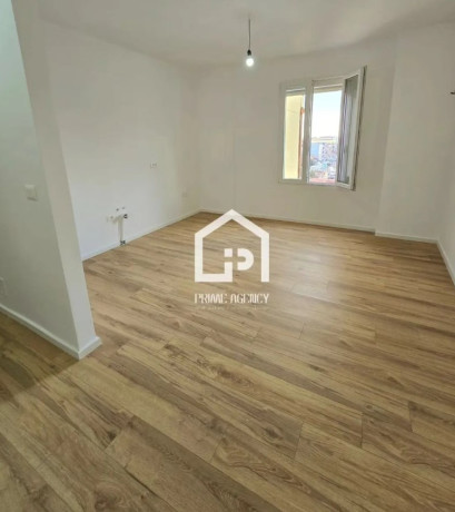 shitet-apartament-21rruga-xhanfize-kekoish-profarma-big-0