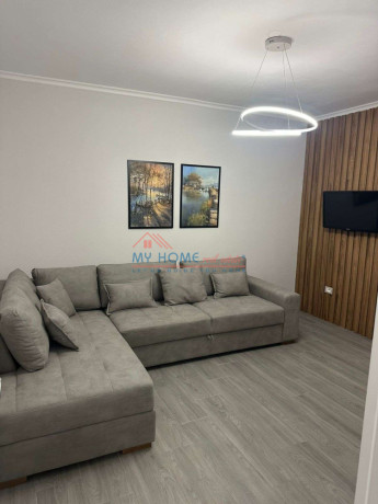 apartament-11-me-qera-tek-pazari-i-ri-ne-tirane-big-0