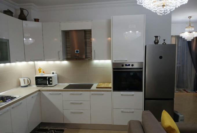 shtepi-me-qera-pallat-i-ri-21-fresku-linze-dajt-big-0