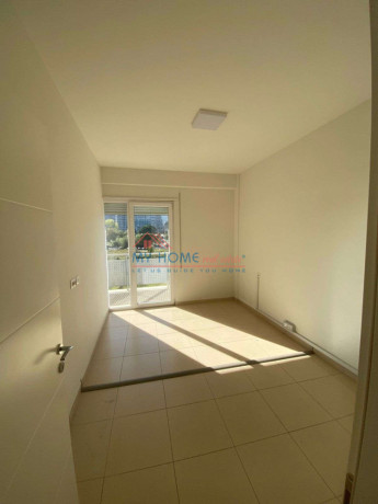 zyre-me-qera-tek-rruga-e-kosovareve-tirane-big-2